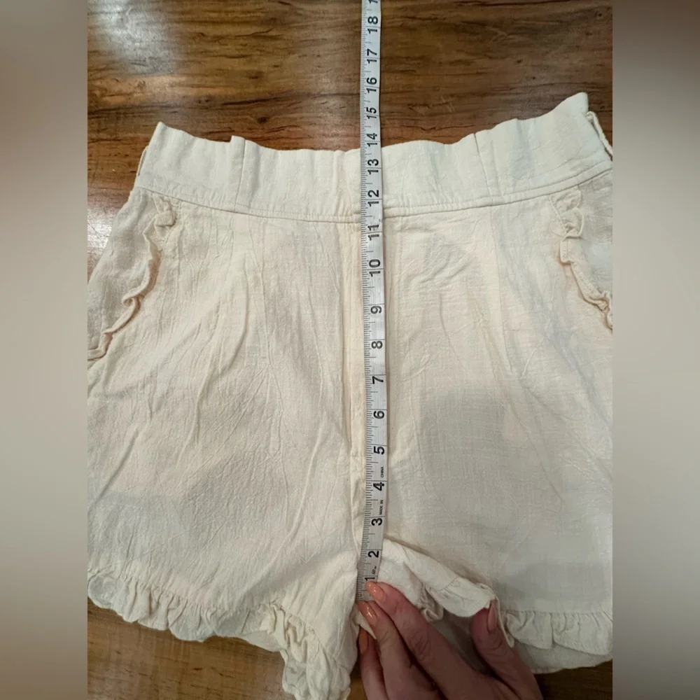 EUC VINTAGE CREAM high waist shorts side pockets